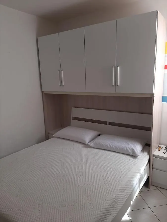Nisporto Appartamento 100 Mt Dal Mare E Piscina 0*,  イタリア