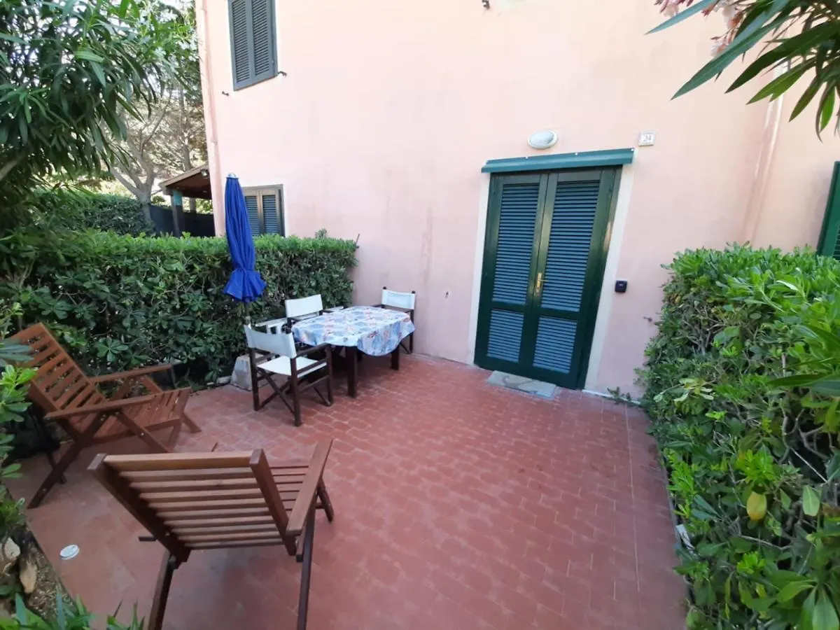 Nisporto Appartamento 100 Mt Dal Mare E Piscina Lejlighed