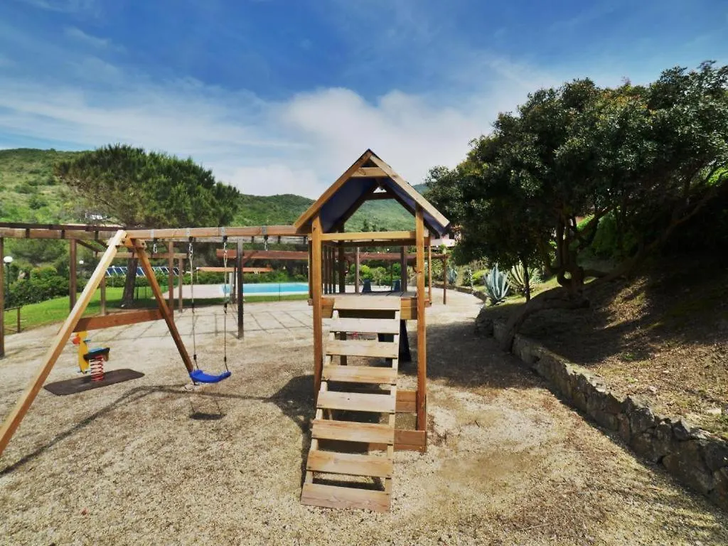 Nisporto Appartamento 100 Mt Dal Mare E Piscina 0*,  Italien